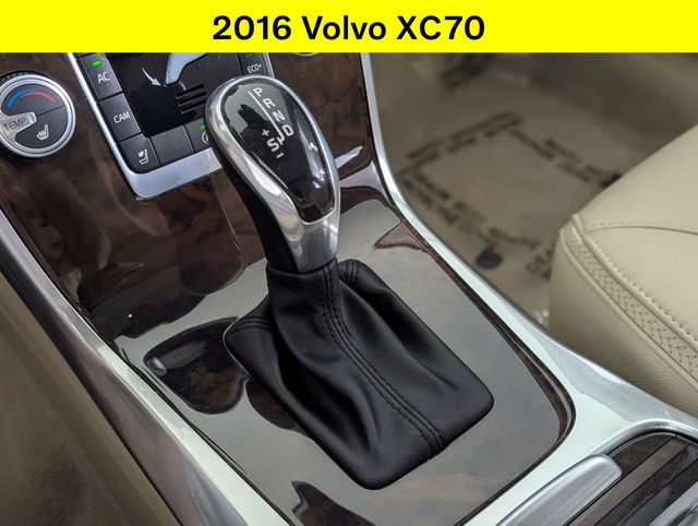 2016 Volvo XC70 Premier - Photo 12