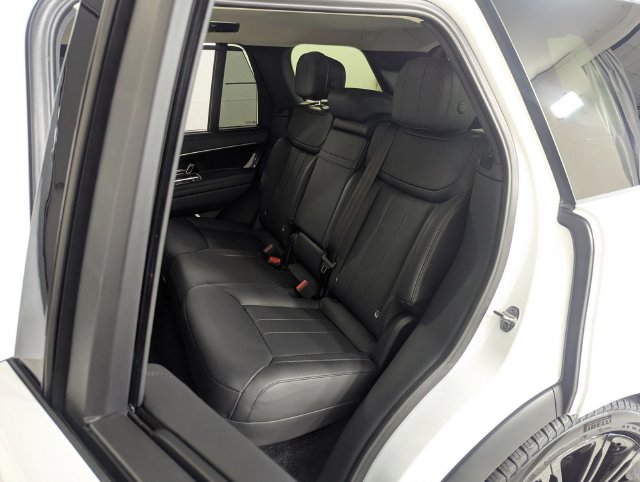2022 Land Rover Range Rover Base - Photo 10