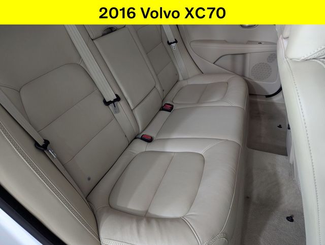 2016 Volvo XC70 Premier - Photo 18