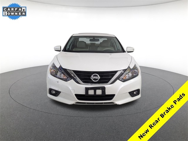 Used 2017 Nissan Altima SL with VIN 1N4AL3AP0HC186552 for sale in Silver Spring, MD
