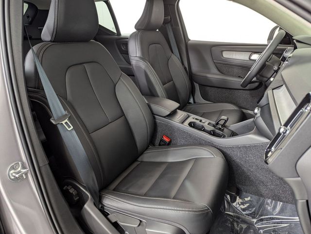 2026 Volvo XC40 Core - Photo 20