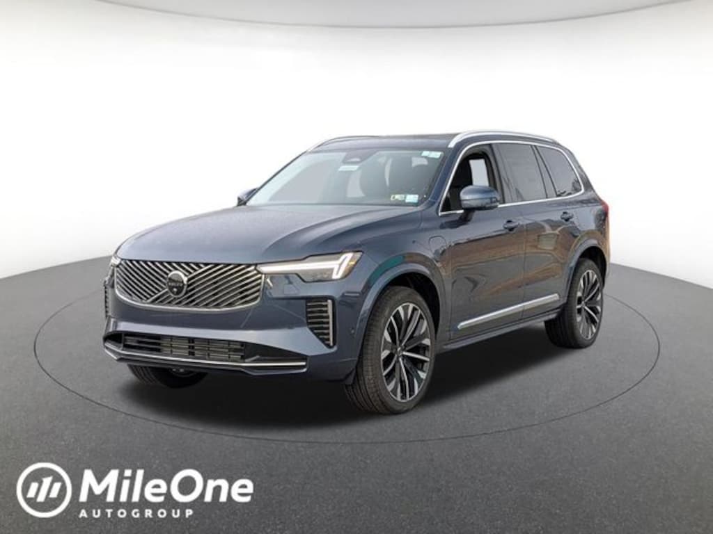 New 2026 Volvo XC90 plug-in hybrid T8 Plus 7-Seater SUV