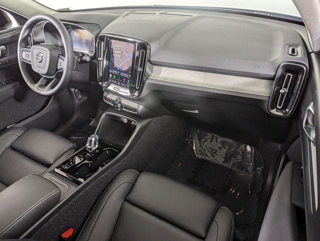 2026 Volvo XC40 Plus - Photo 20