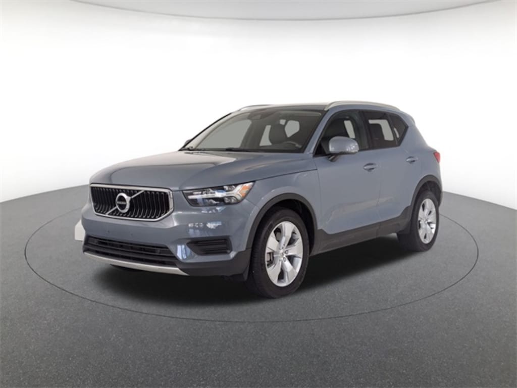 Used 2020 Volvo XC40 T5 Momentum SUV