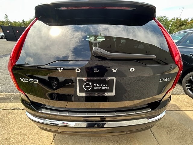 2024 Volvo XC90 Plus photo 2