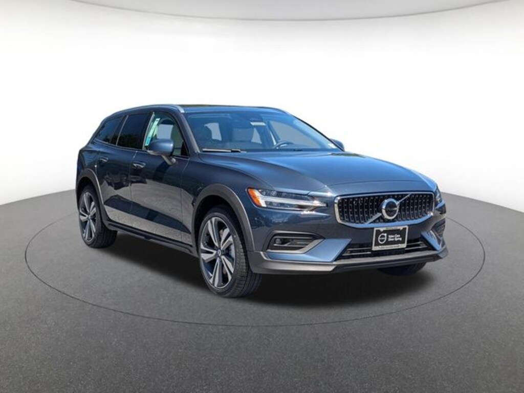 New 2026 Volvo V60 Cross Country B5 Plus Wagon