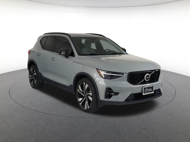 Certified 2024 Volvo XC40 B5 Ultimate Dark SUV