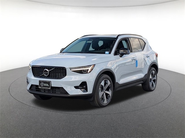 2026 Volvo XC40 Plus's photo