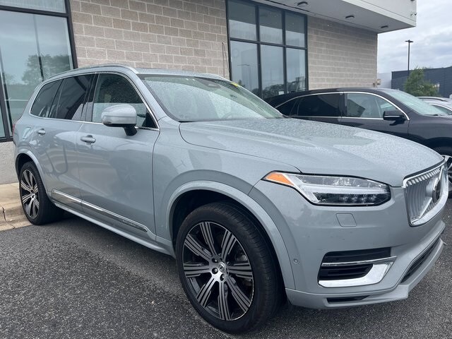 2024 Volvo XC90 T8 Plus photo 3