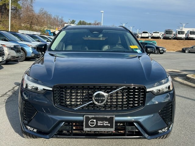 2023 Volvo XC60 B5 Ultimate photo 2