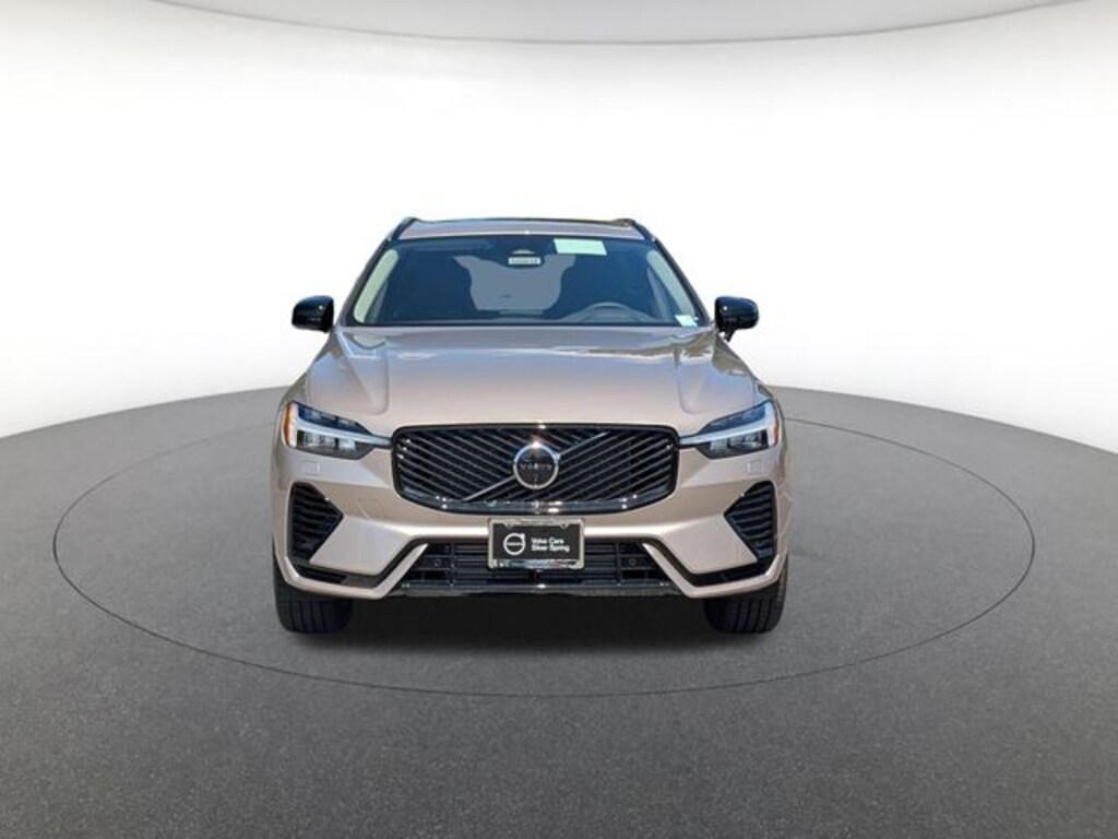 New 2026 Volvo XC60 plug-in hybrid T8 Plus SUV