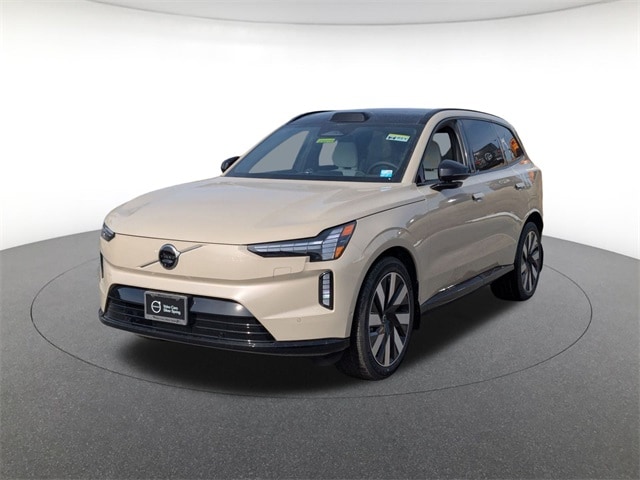 2025 Volvo EX90 Ultra's photo