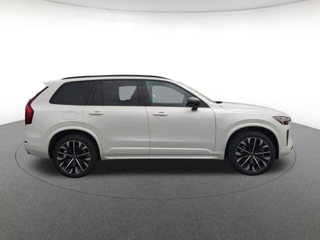 New 2026 Volvo XC90 plug-in hybrid T8 Ultra Dark Theme 7-Seater SUV