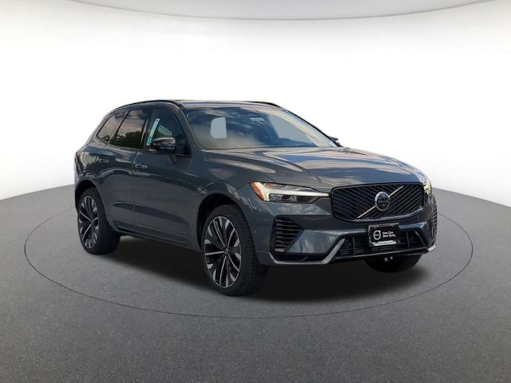 New 2026 Volvo XC60 plug-in hybrid T8 Ultra SUV