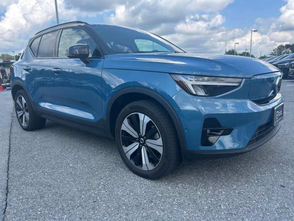 Certified 2023 Volvo XC40 Recharge Pure Electric Plus SUV