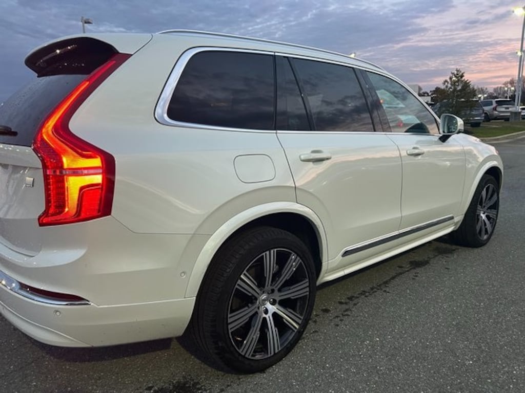 Certified 2024 Volvo XC90 plug-in hybrid T8 Ultimate Bright 7-Seater SUV