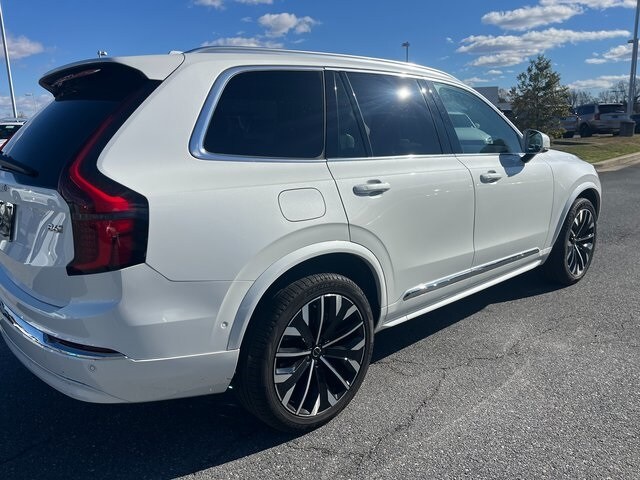 2025 Volvo XC90 Plus photo 3
