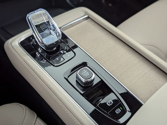 2026 Volvo XC90 Core - Photo 22