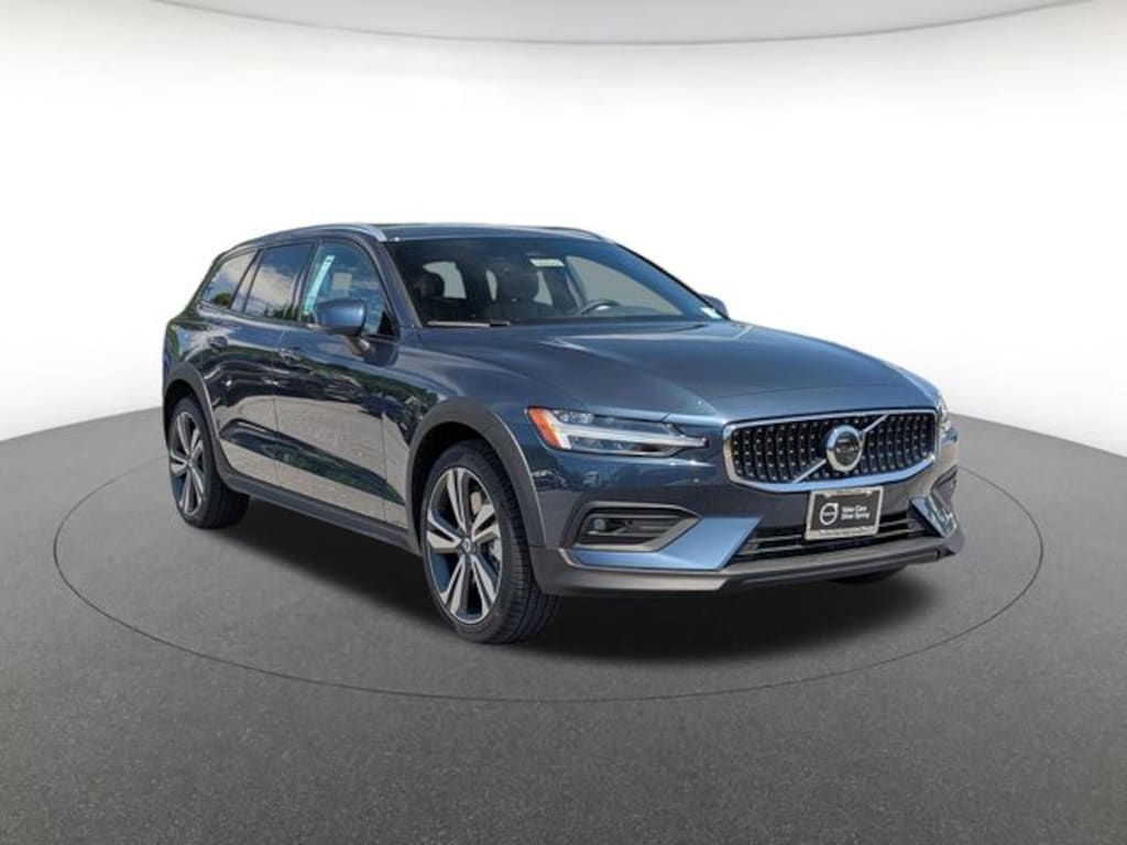 New 2026 Volvo V60 Cross Country B5 Plus Wagon