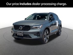 2026 Volvo XC40 B5 Plus AWD SUV