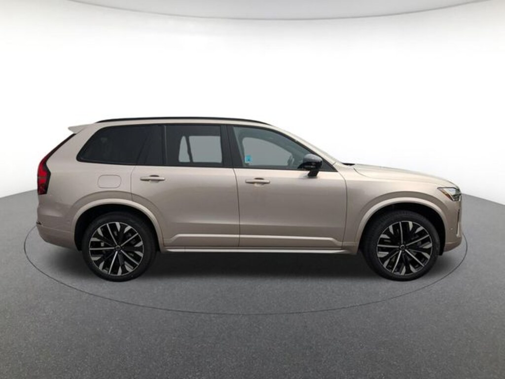 New 2026 Volvo XC90 plug-in hybrid T8 Ultra Dark Theme 7-Seater SUV