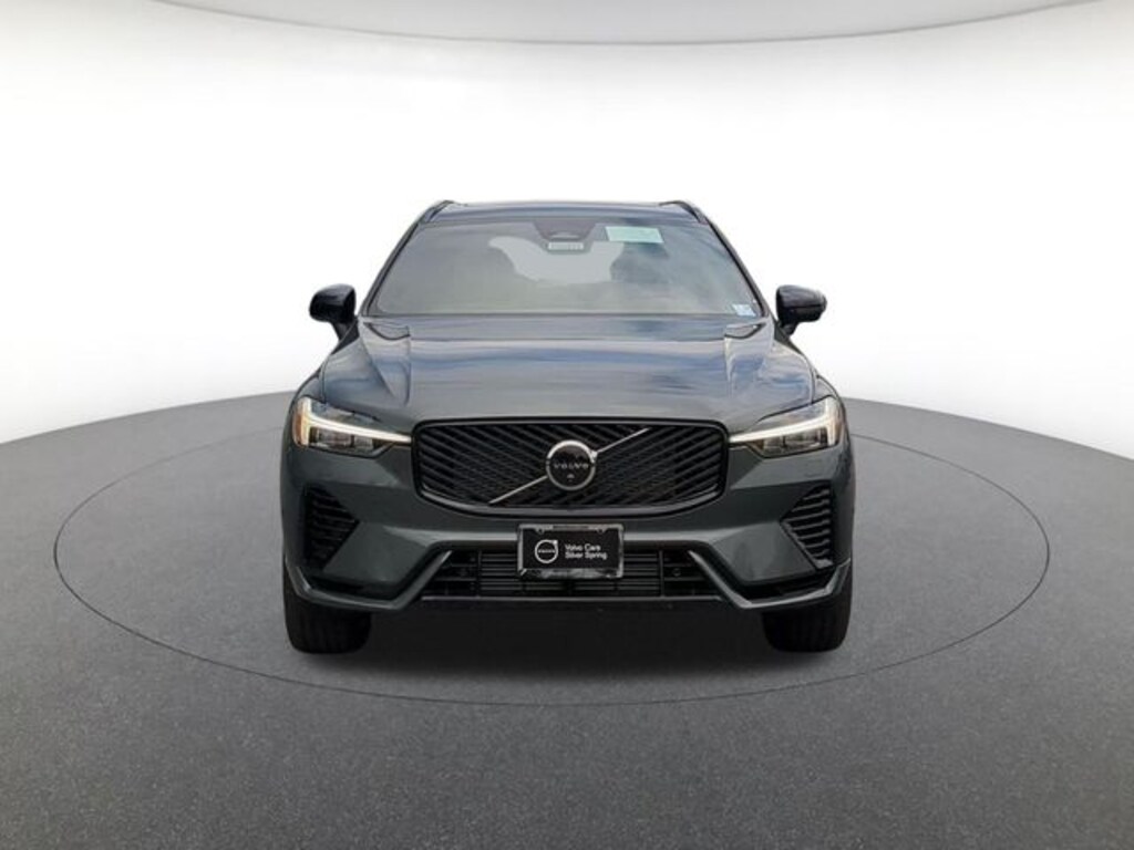 New 2026 Volvo XC60 plug-in hybrid T8 Plus SUV