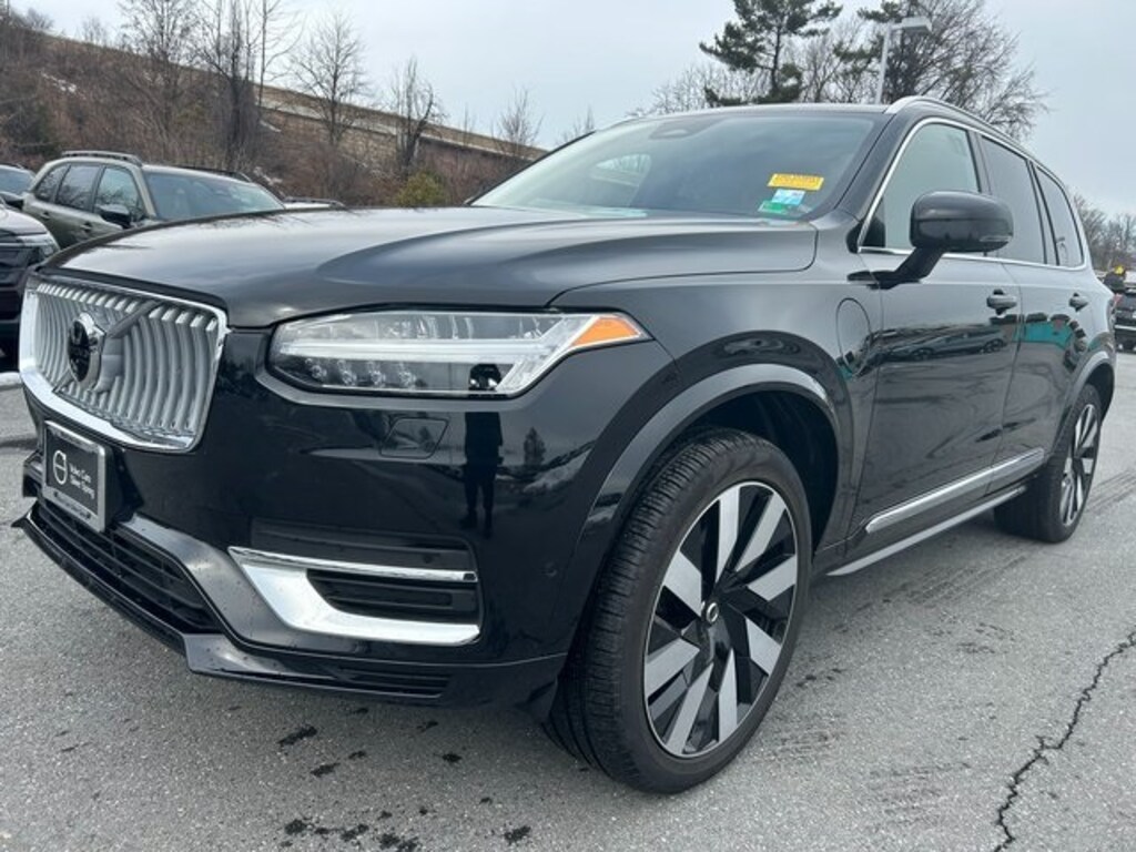 Used 2025 Volvo XC90 plug-in hybrid T8 Ultra 6-Seater SUV