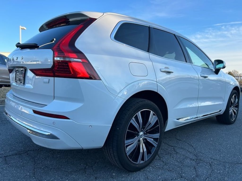 Certified 2023 Volvo XC60 Recharge Plug-In Hybrid Plus Bright SUV
