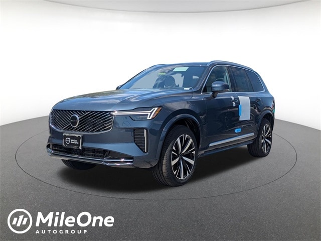 2025 Volvo XC90 Core