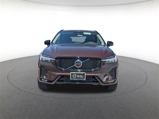 2026 Volvo XC60 B5 Core photo 2