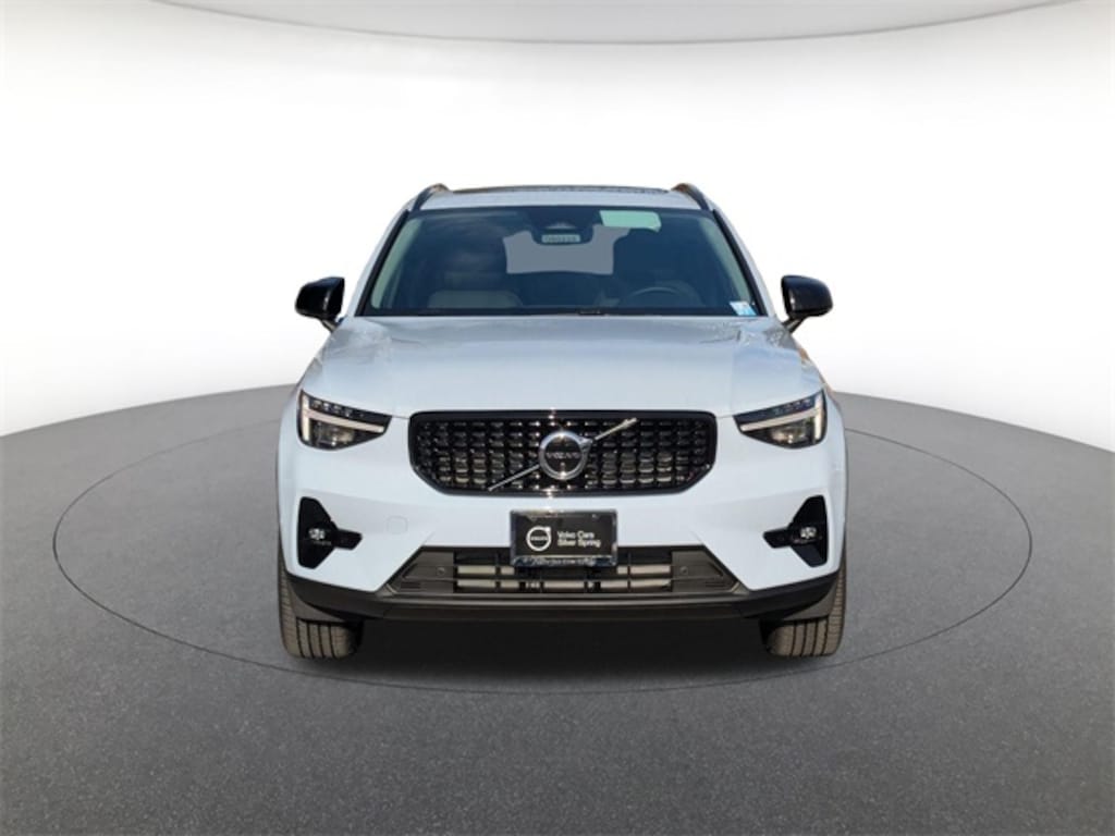 New 2026 Volvo XC40 B5 Plus SUV
