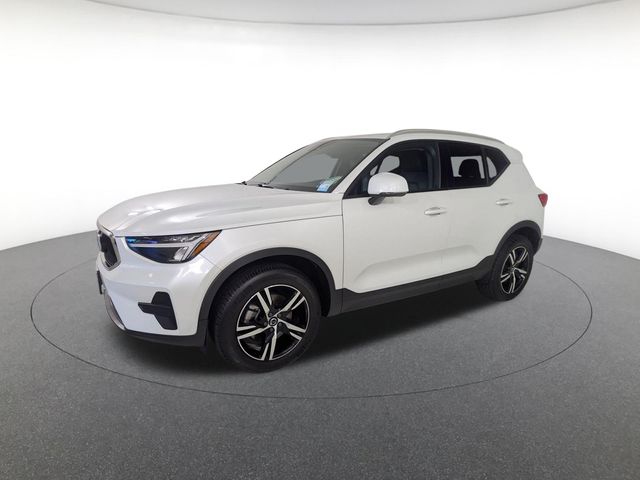 2023 Volvo XC40 B5 Core AWD's photo
