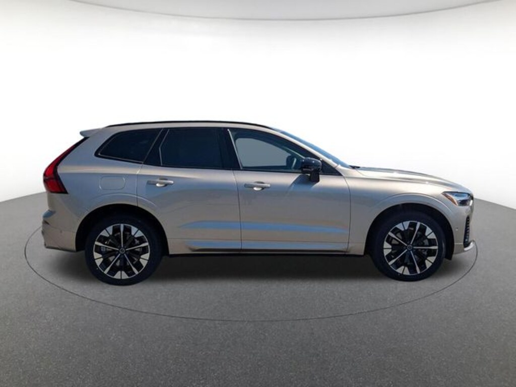 New 2026 Volvo XC60 plug-in hybrid T8 Plus SUV