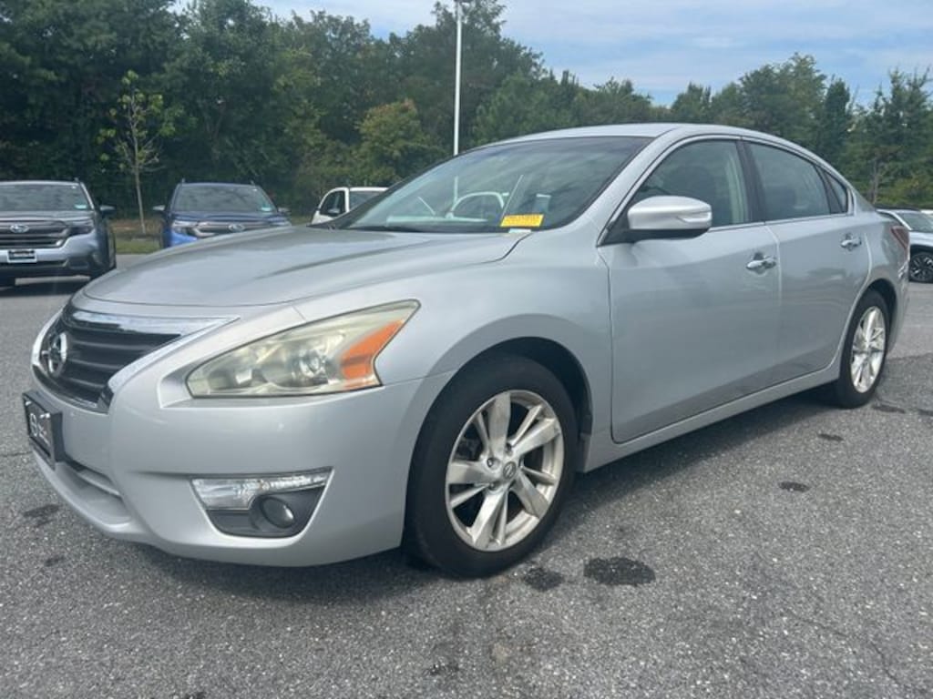 Used 2013 Nissan Altima 2.5 Sedan