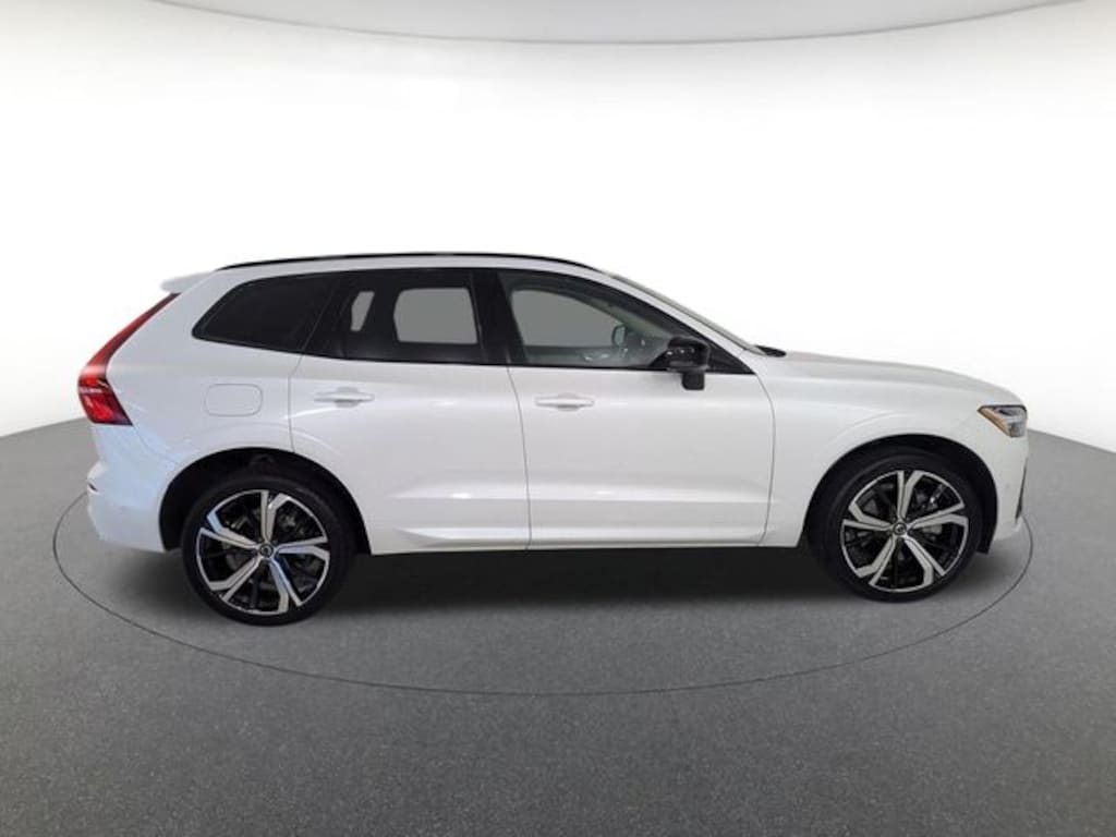 Certified 2024 Volvo XC60 B5 Ultimate Dark SUV
