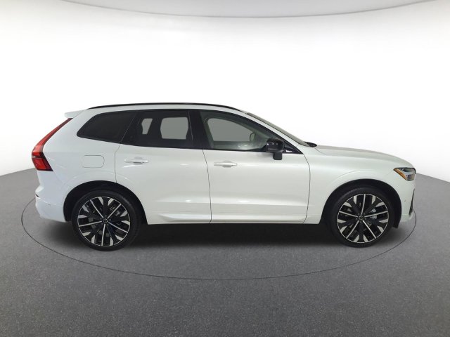 New 2026 Volvo XC60 B5 Ultra SUV