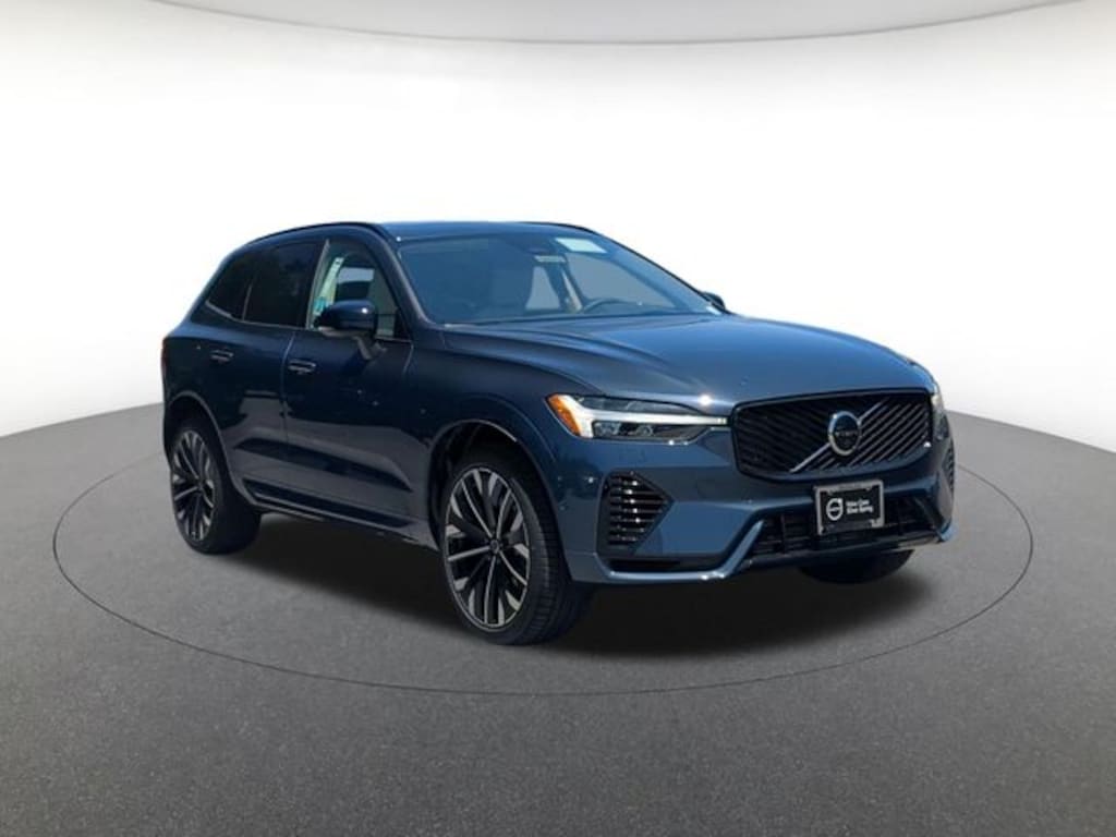 New 2026 Volvo XC60 plug-in hybrid T8 Ultra SUV