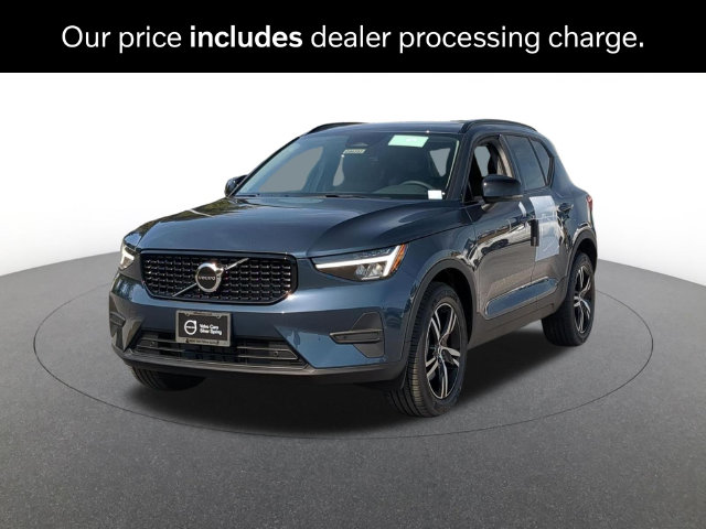 2026 Volvo XC40 B5 Core AWD SUV