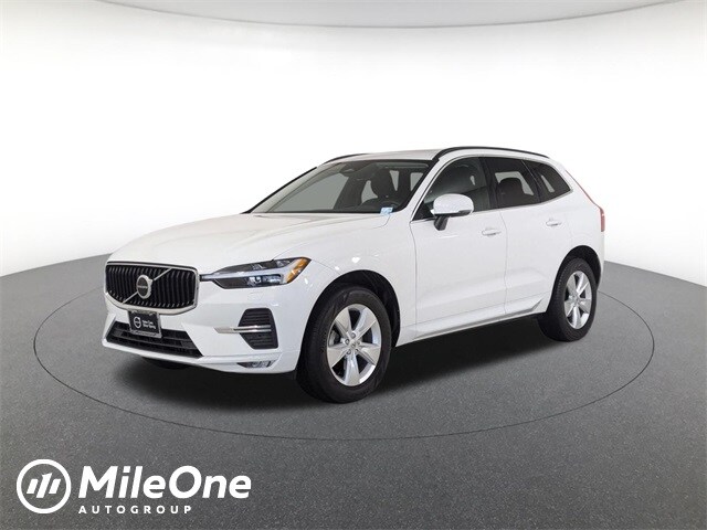2022 Volvo XC60 B5 AWD Momentum SUV