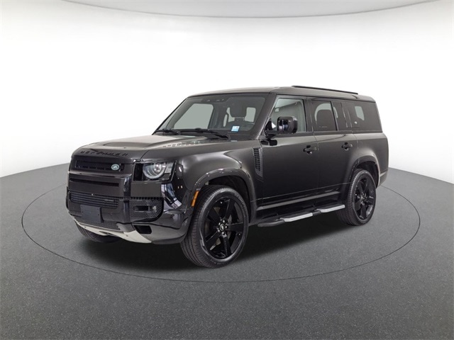 2023 Land Rover Defender X-Dynamic SE