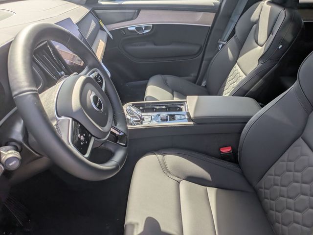 2026 Volvo XC90 Plus - Photo 10