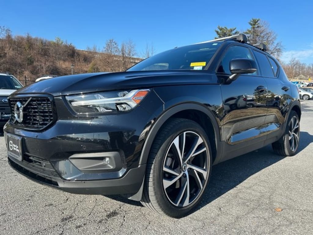 Used 2020 Volvo XC40 T5 R-Design SUV