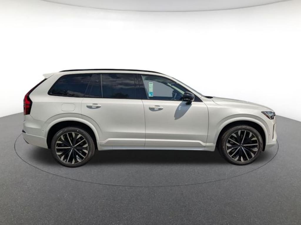 New 2026 Volvo XC90 plug-in hybrid T8 Ultra Dark Theme 7-Seater SUV