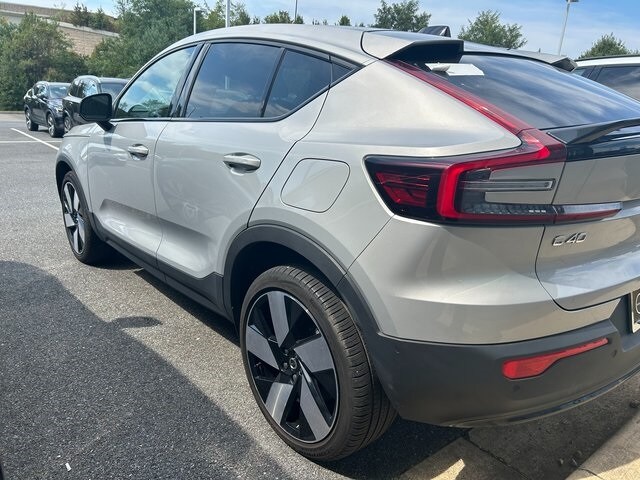 2023 Volvo C40 Plus photo 2