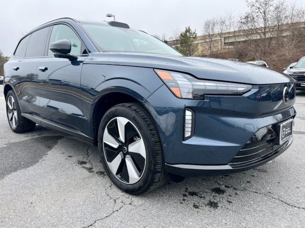 Certified 2025 Volvo EX90 Twin Motor Performance Plus 7-Seater SUV