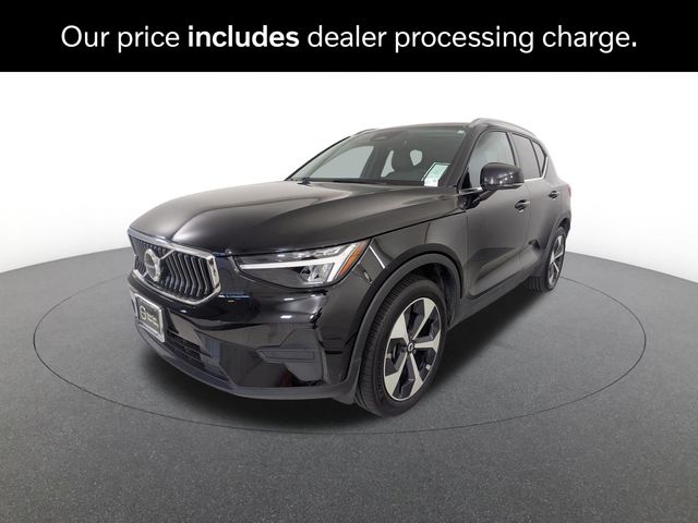 2025 Volvo XC40