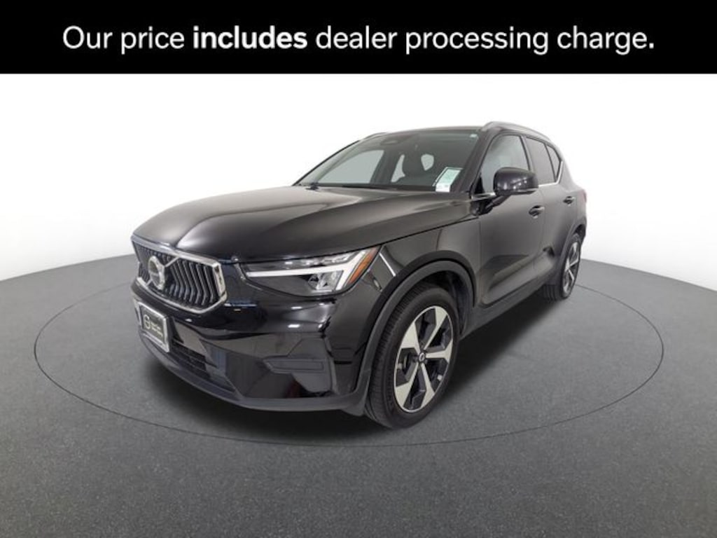 Certified 2025 Volvo XC40 B5 Core Bright Theme SUV