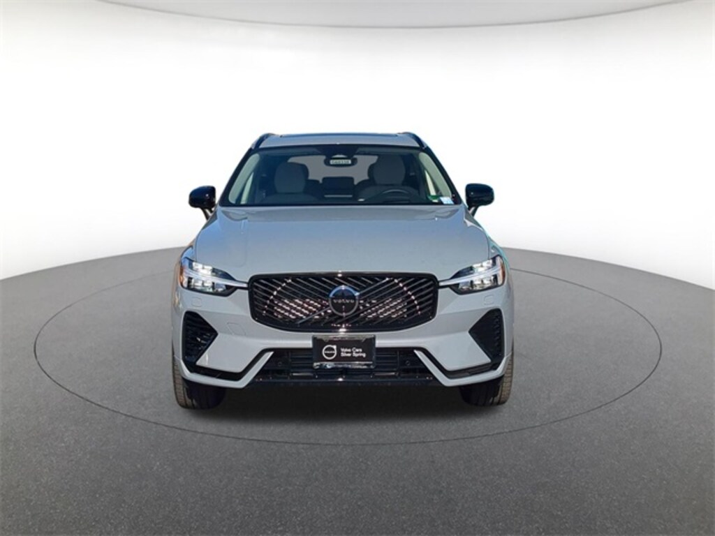 New 2026 Volvo XC60 plug-in hybrid T8 Ultra SUV