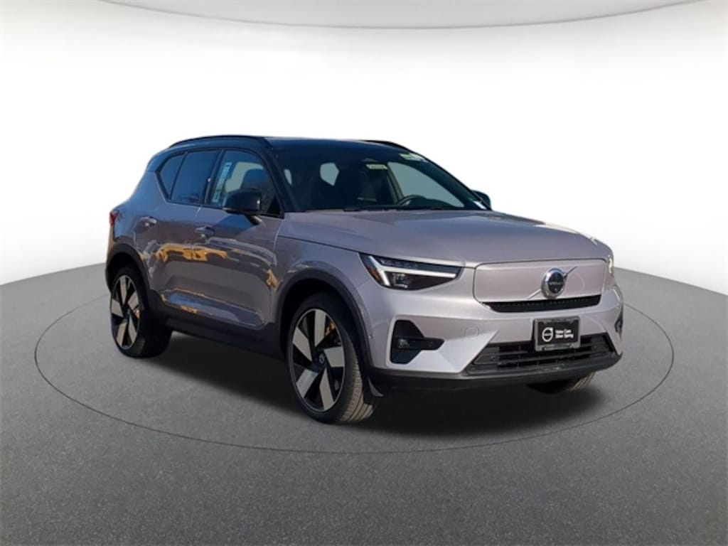 New 2026 Volvo EX40 Twin Motor Plus SUV