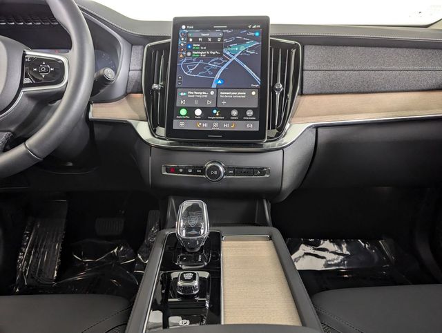 2026 Volvo XC90 Plus - Photo 13